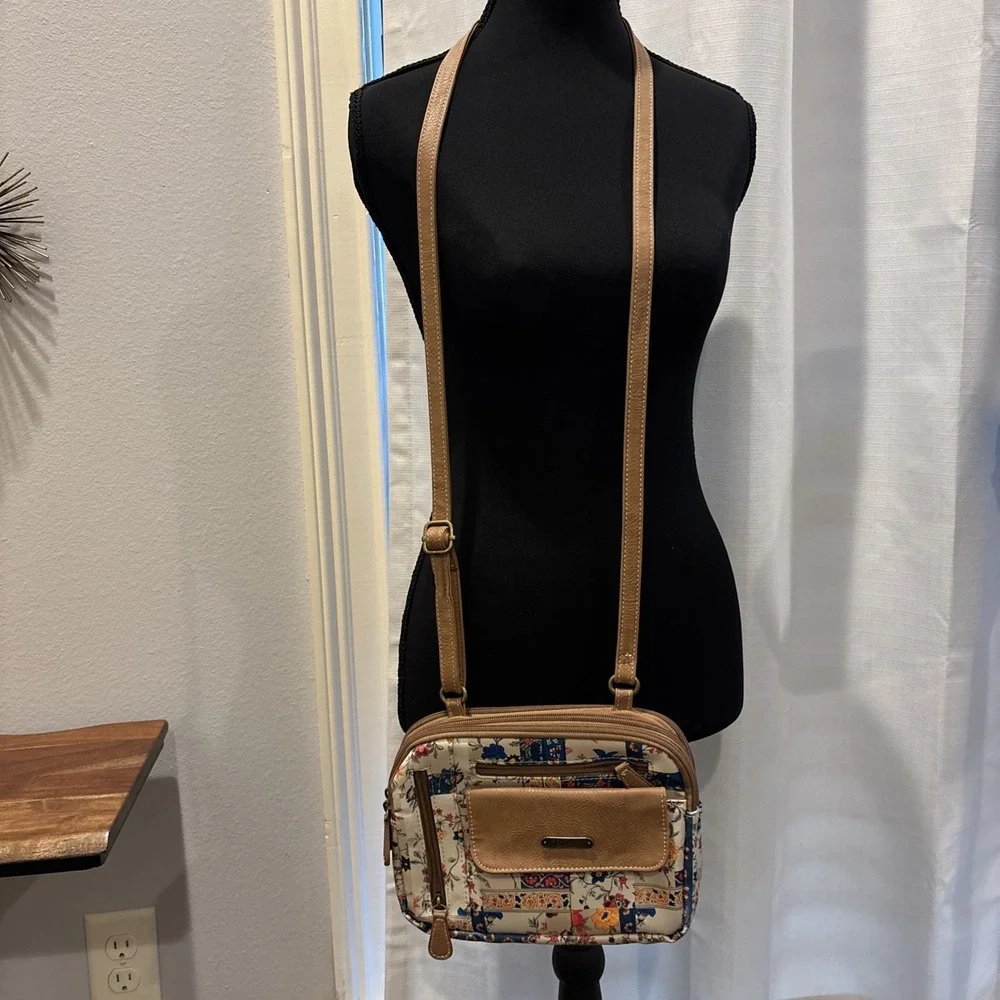 MultiSac‎ Zippy Triple Compartment Crossbody Bag Purse Traveling Pockets EUC